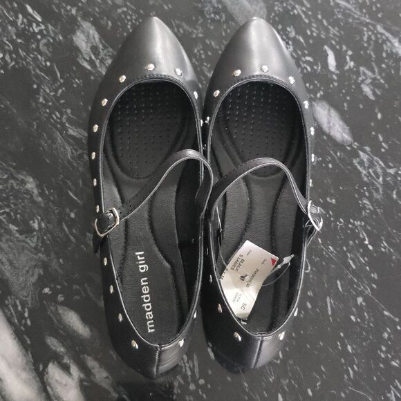 BRAND NEW MADDEN GIRL STUDDED WOMEN'S FLAT G1 - Picture 5 of 16